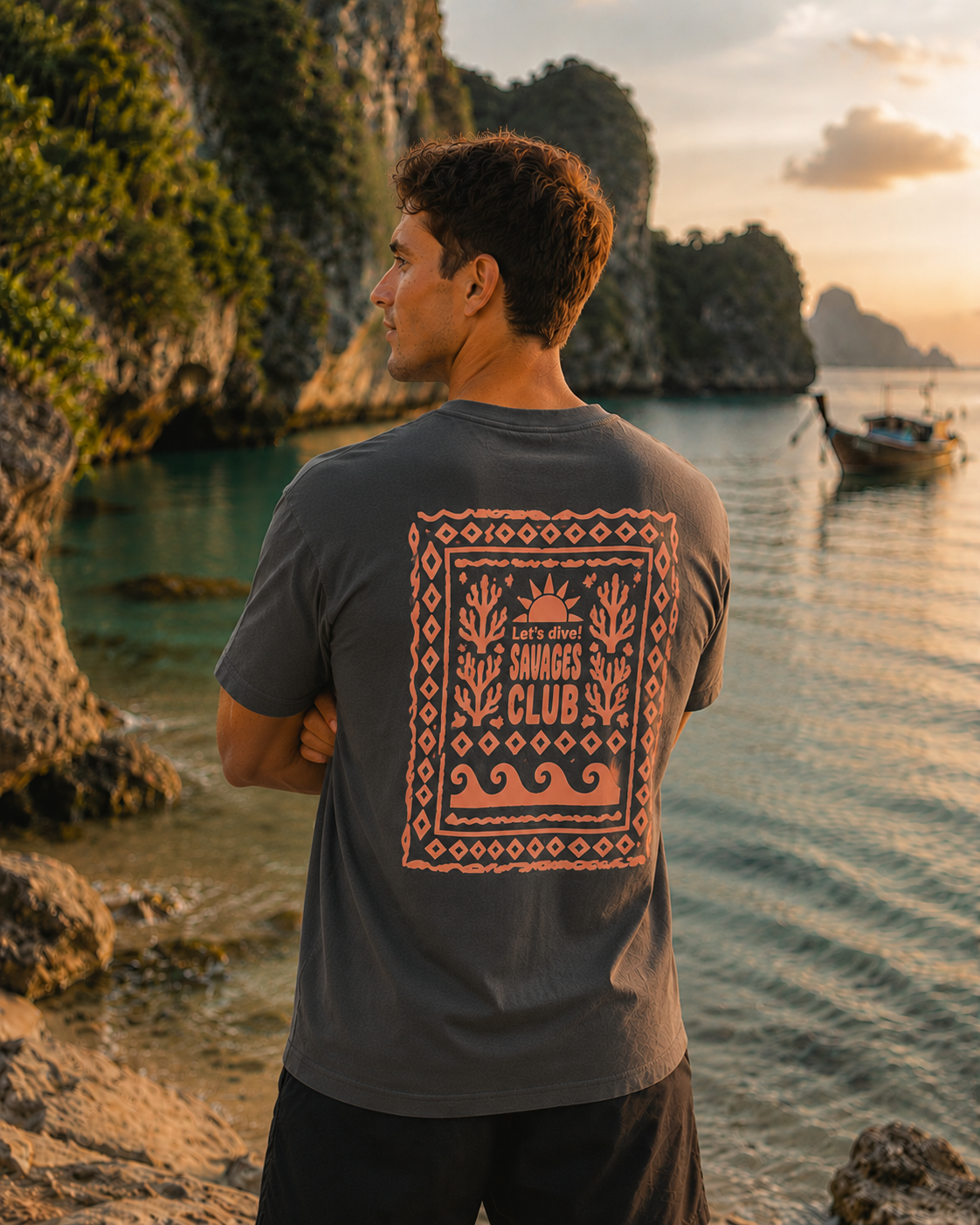 Camiseta unisex - Savages club